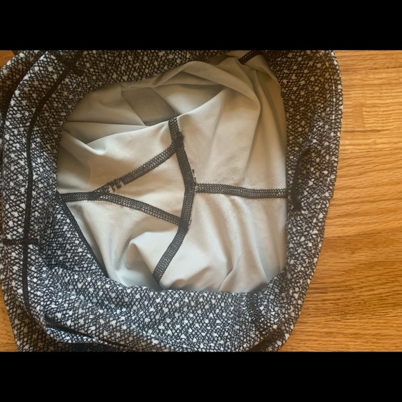 Lululemon Fast And Free 7/8 Tight, size 4 & 25" - Picture 7 of 7